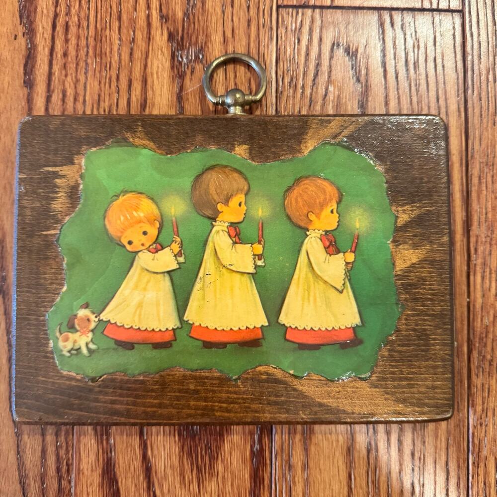 VTG Christmas Wall Hanging Plaque Decoupage Choir Alter Boy Handmade Artisanโ